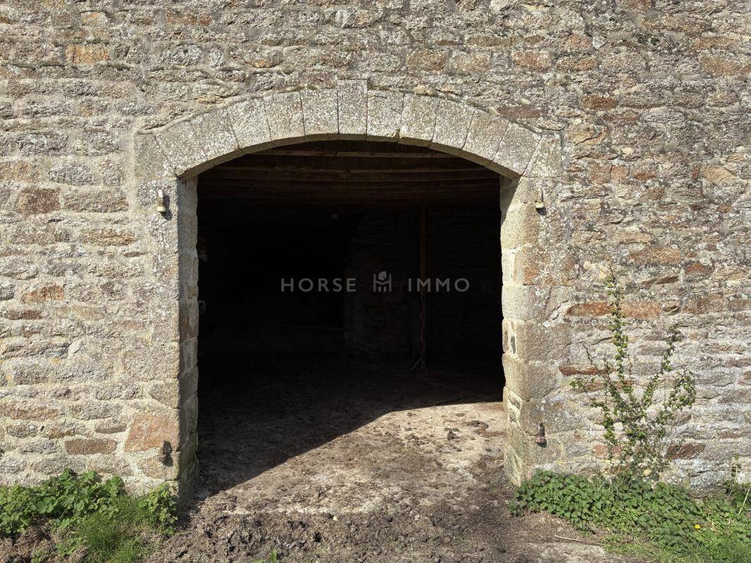 Domaine de charme 340 m&sup2; + terrain 3,6 ha - fort potentiel