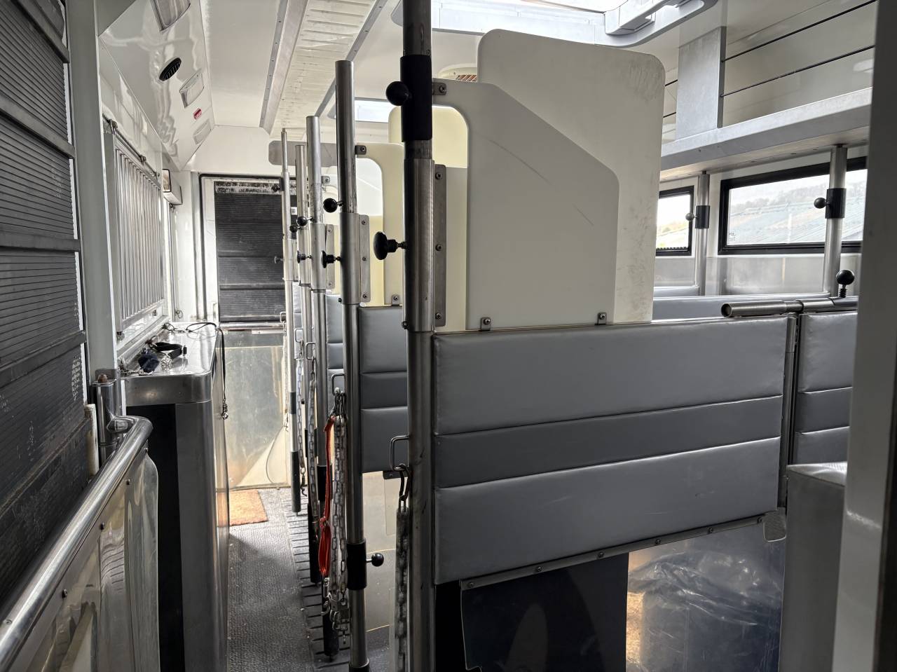 A vendre Renault  MAGNUM STX   grand pop out 190 000 &euro;