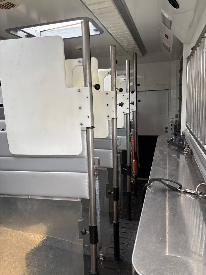 A vendre Renault  MAGNUM STX   grand pop out 190 000 &euro;