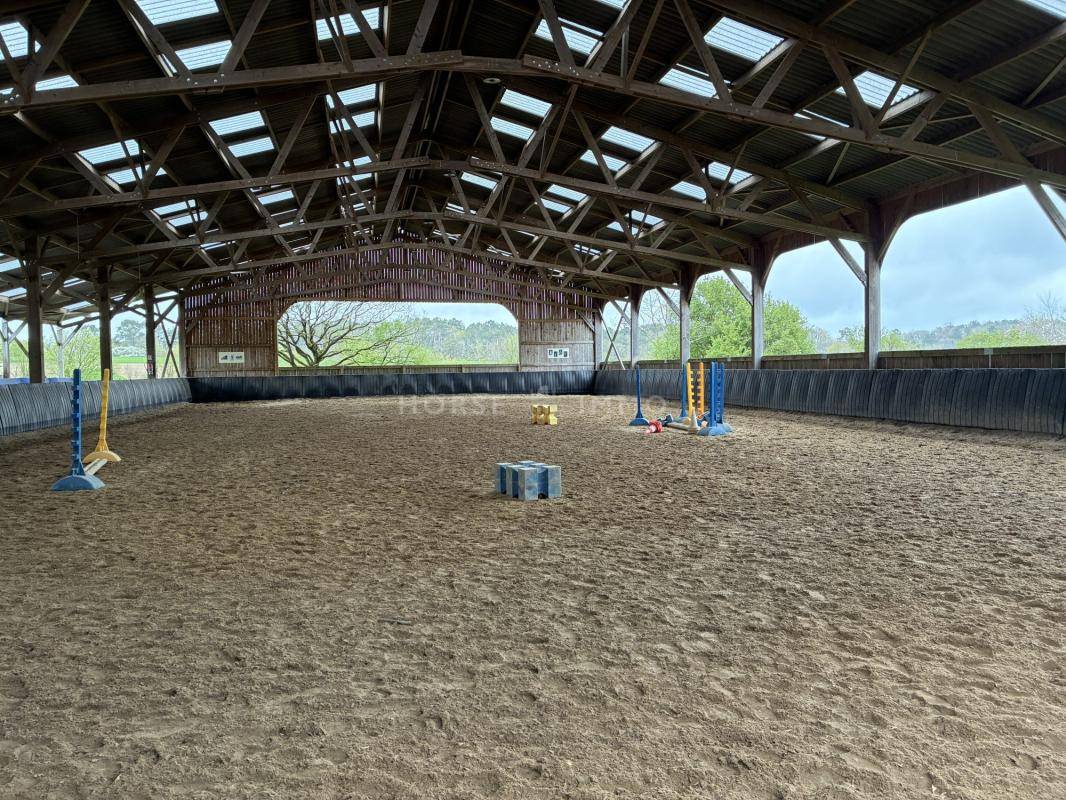 Centre &eacute;questre sur 12 ha, Plo&euml;rmel / Guer