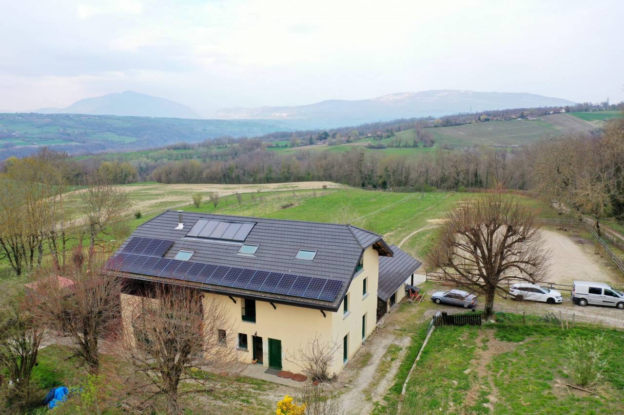 &Agrave; VENDRE  Propri&eacute;t&eacute; &eacute;questre avec fort potentiel (&eacute;curie