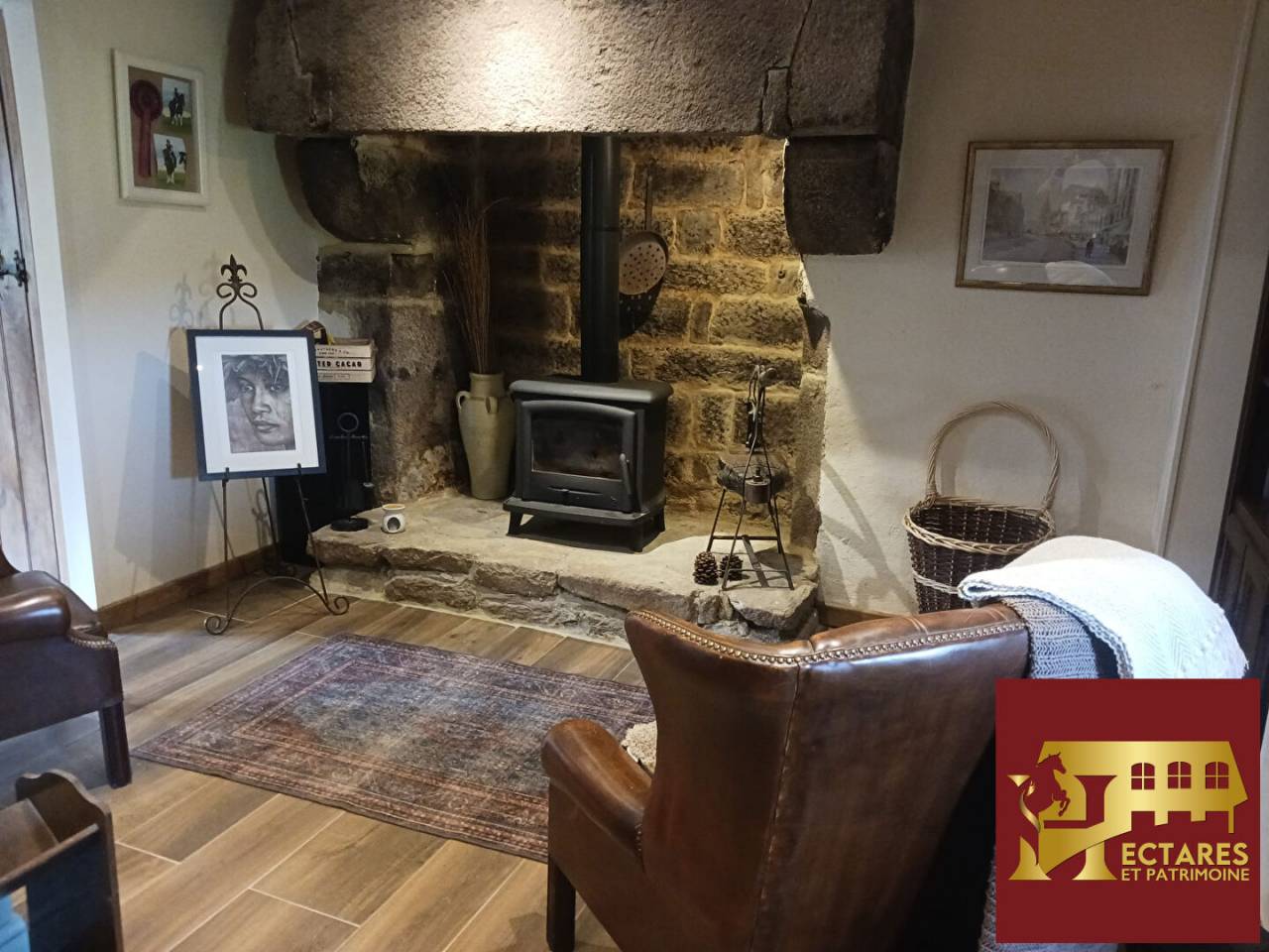 Domaine &eacute;questre 26 Hectares avec G&icirc;te