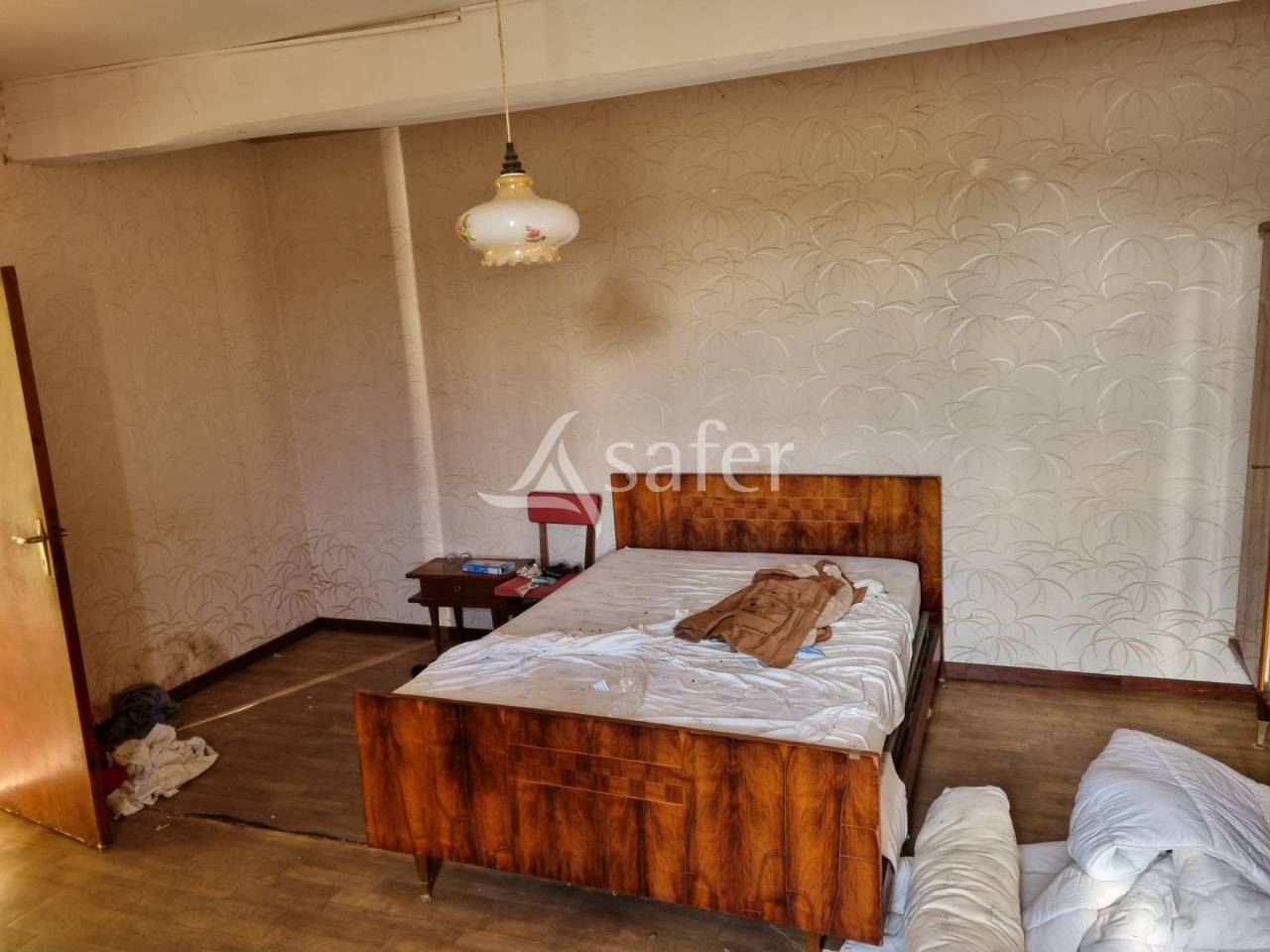 Maison et d&eacute;pendances agricoles sur 4 hectares - Proche Toulous