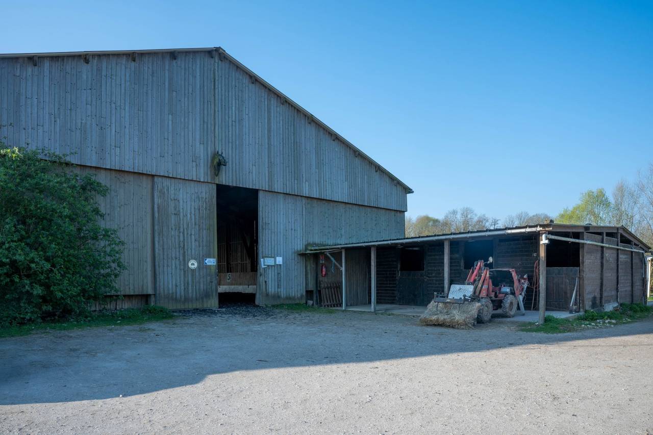 Centre &eacute;questre cl&eacute; en main. 20 min de Disneyland Paris