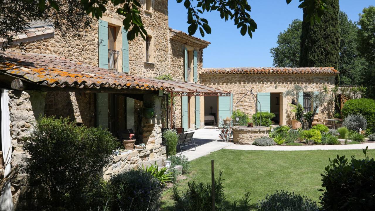 Somptueuse propri&eacute;t&eacute; de charme entre Provence et Lubero