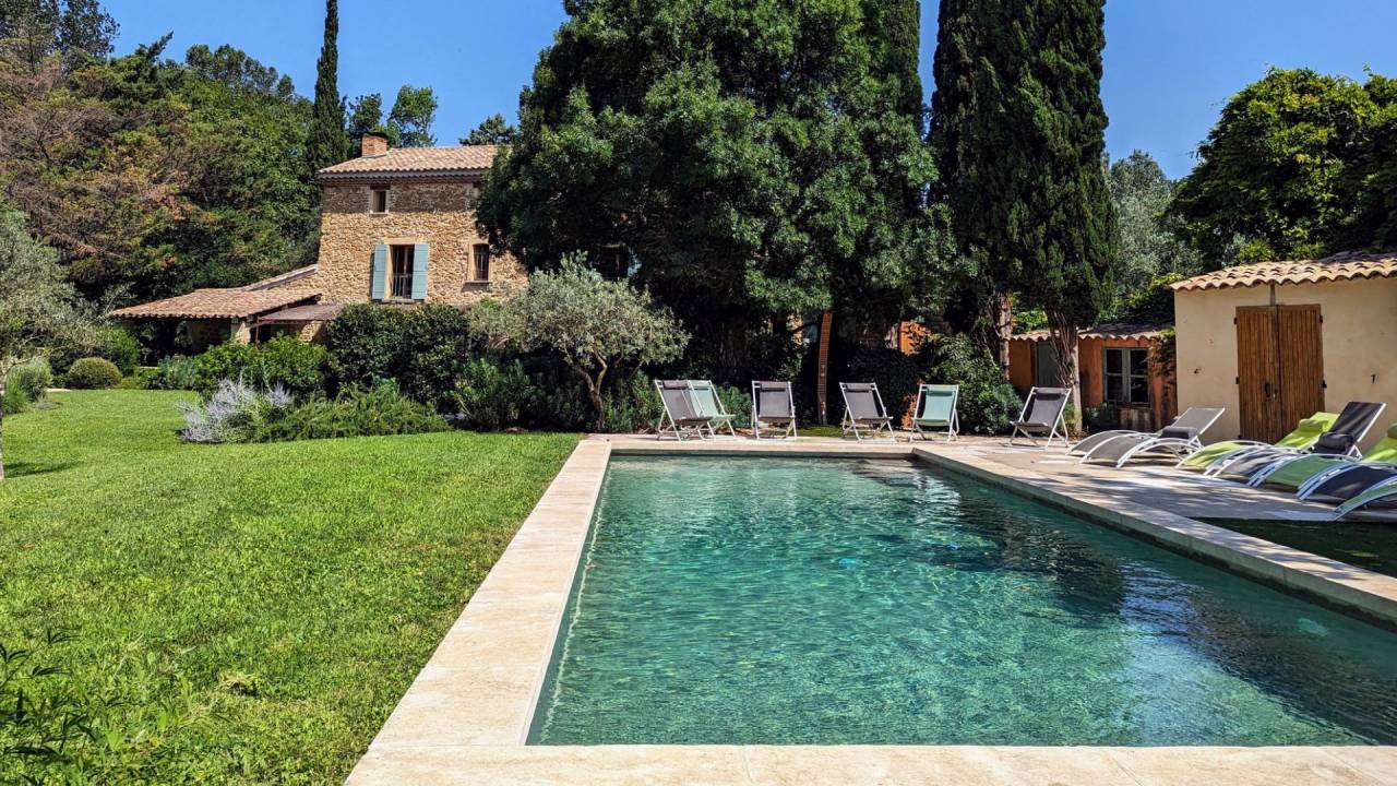 Somptueuse propri&eacute;t&eacute; de charme entre Provence et Lubero