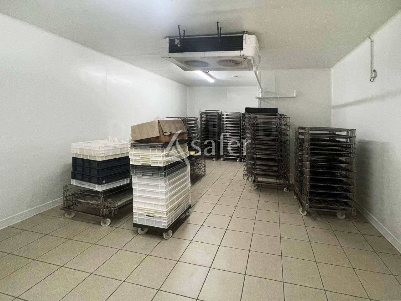 Exploitation Caprine + transformation &agrave; la ferme