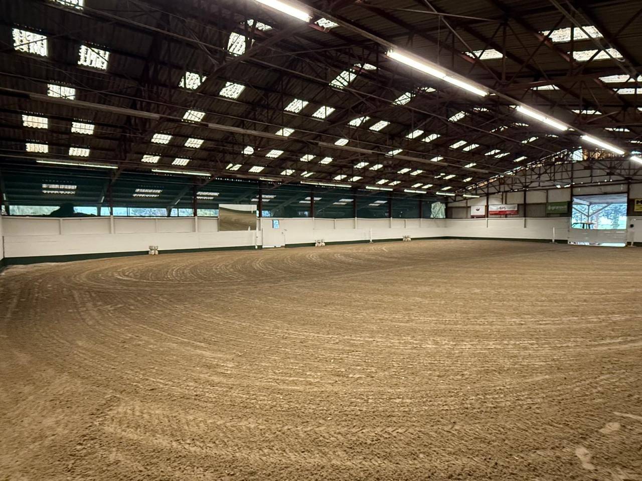 &Eacute;curies Morelli - centre &eacute;questre Prez-vers-Nor&eacute;az