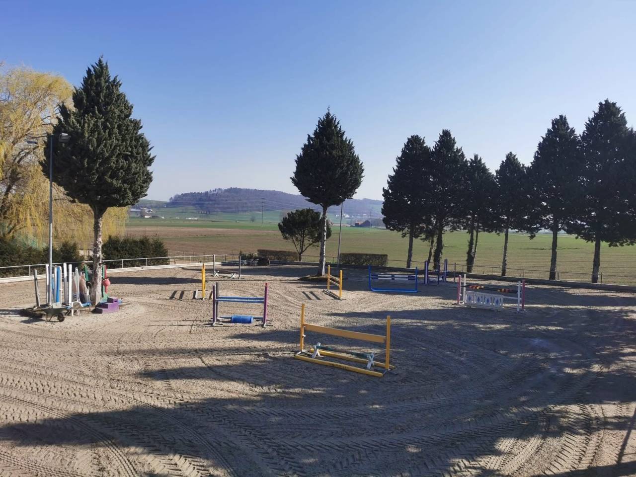 &Eacute;curies Morelli - centre &eacute;questre Prez-vers-Nor&eacute;az