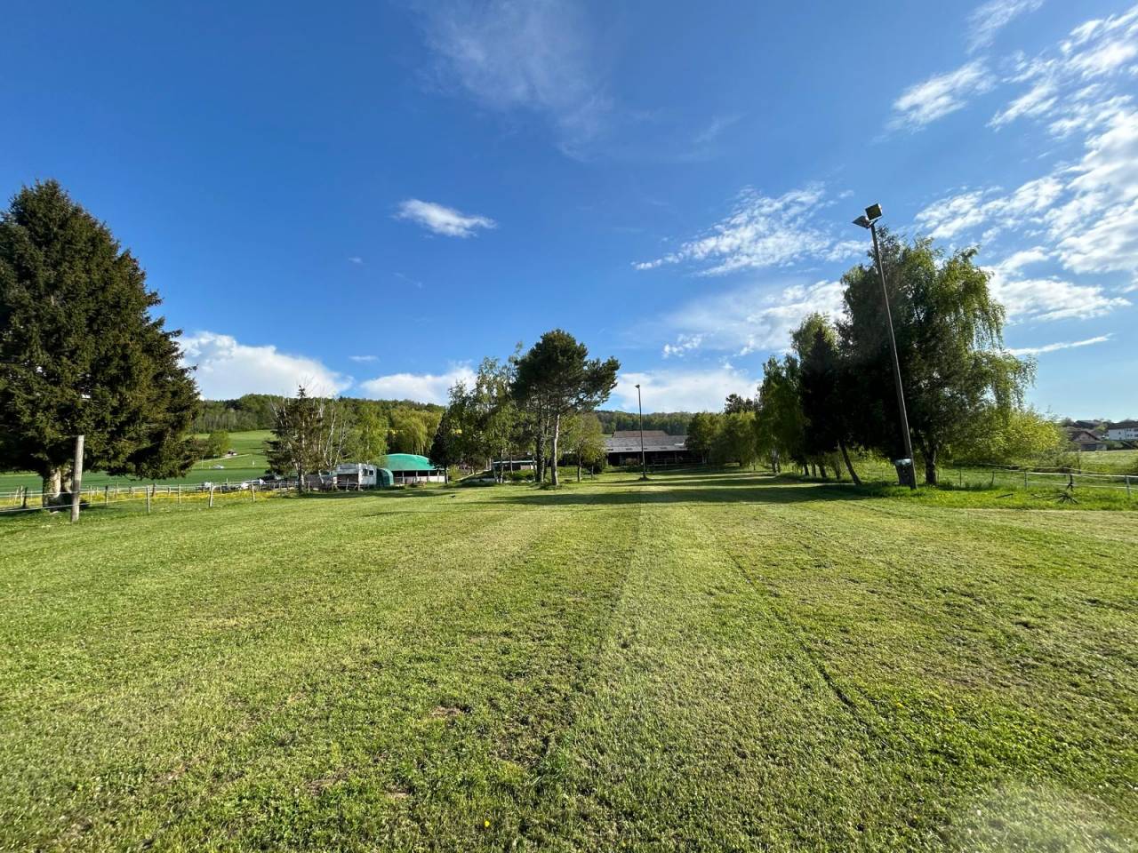 &Eacute;curies Morelli - centre &eacute;questre Prez-vers-Nor&eacute;az