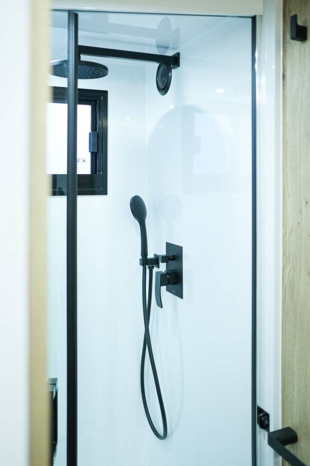 &Agrave; vendre : Camion Volvo 5 chevaux 560cv - full options