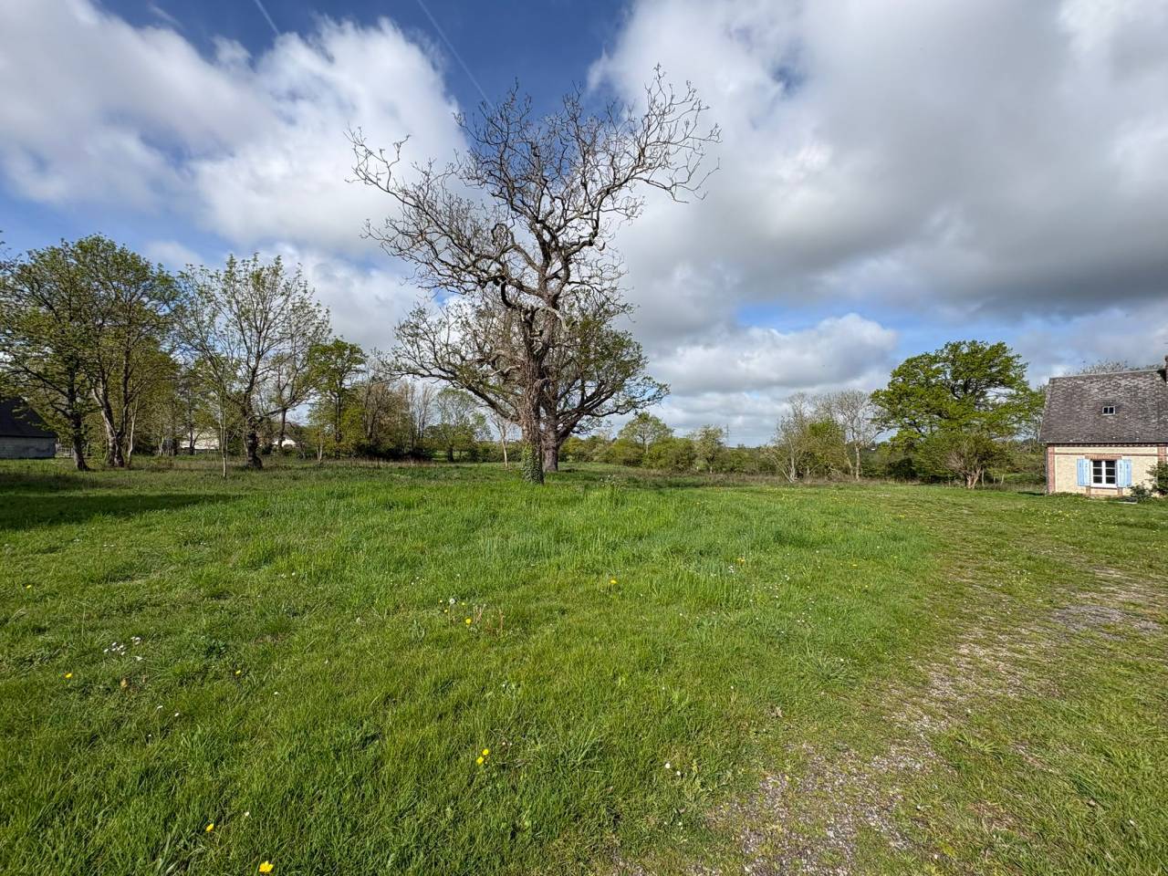 Propri&eacute;t&eacute; priv&eacute;e d'1ha5 &agrave; 10 min de Verneuil sur Avre