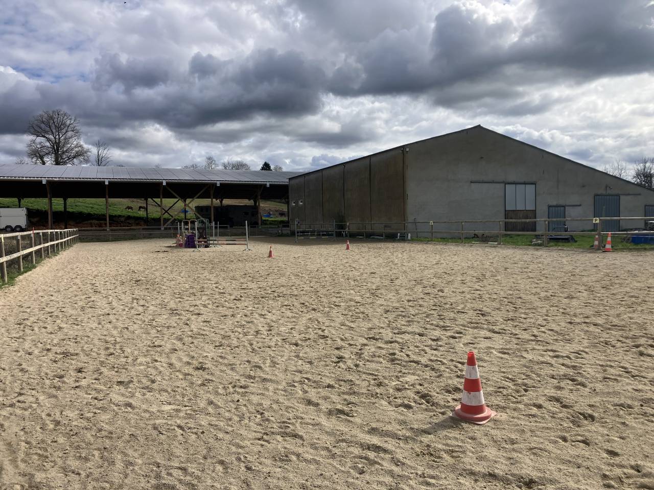 Centre &eacute;questre &agrave; reprendre